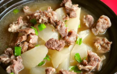 羊肉脖子炖萝卜