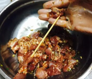 羊肉串腌制