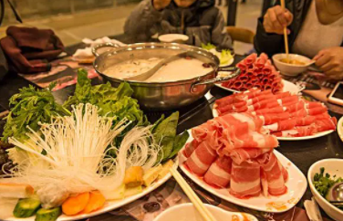涮羊肉火锅